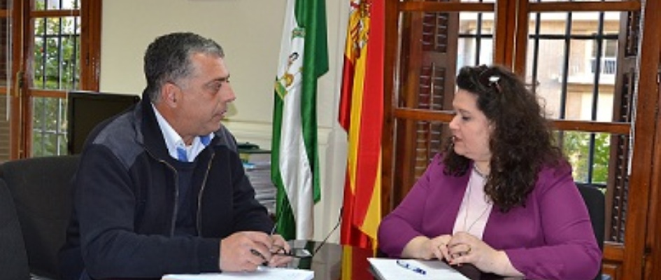 Alcalde_con_la_delegada_de_gobierno.jpg